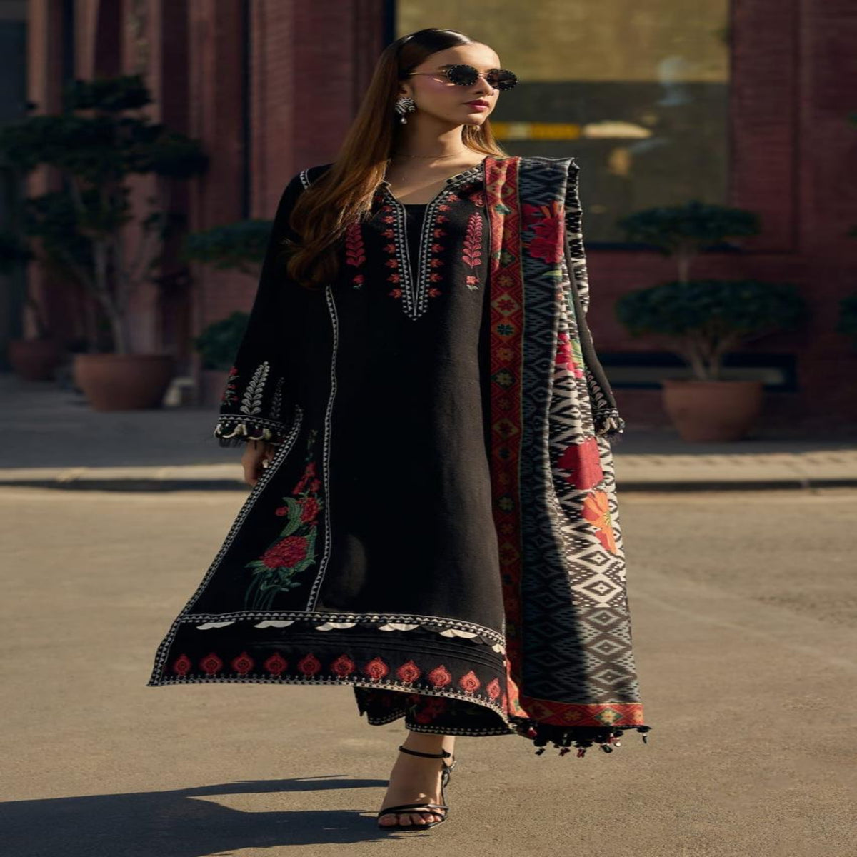 CHARIZMA – LAWN EMBROIDERED HIT CODE